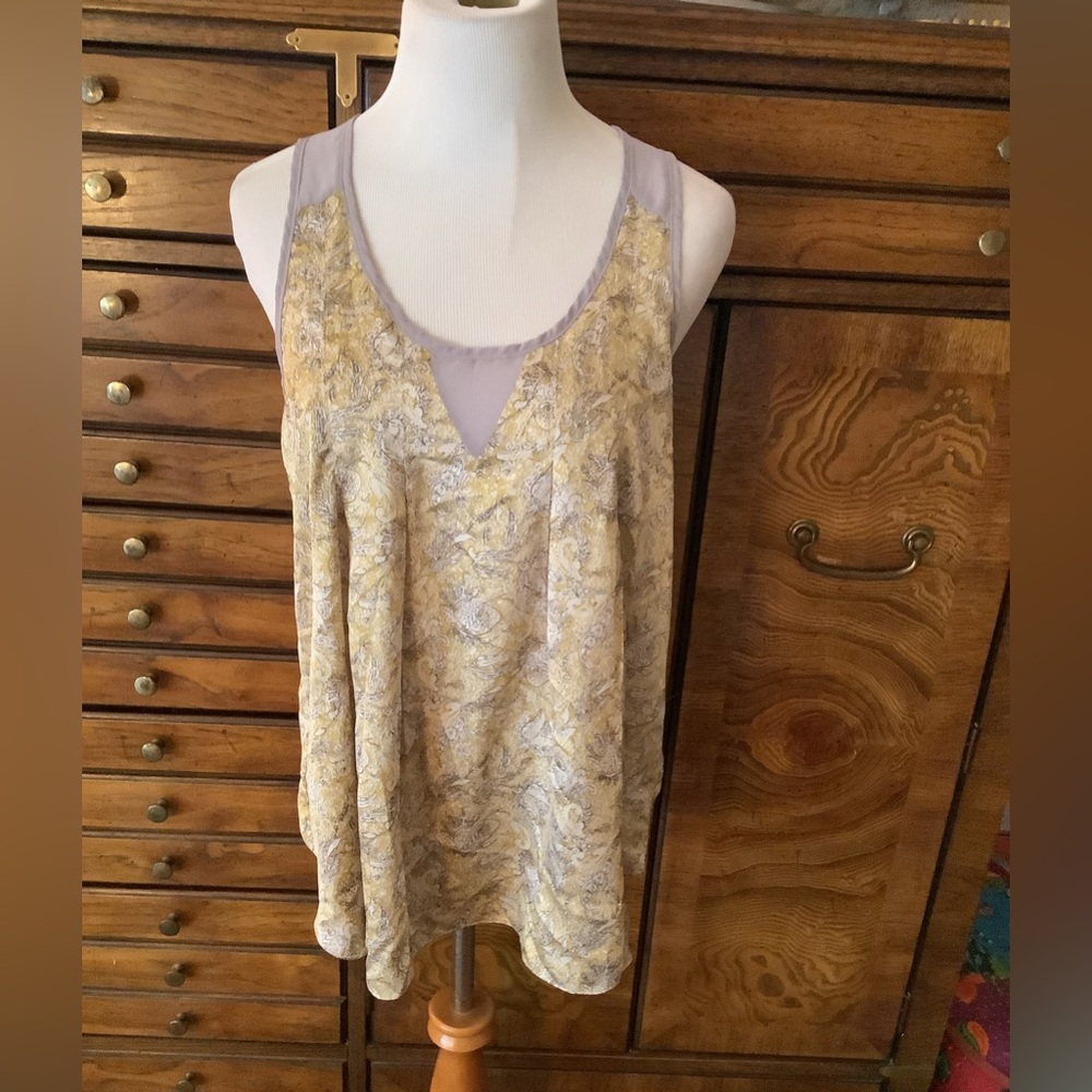 NWT Women’s Sugarlips Paisley Blouse